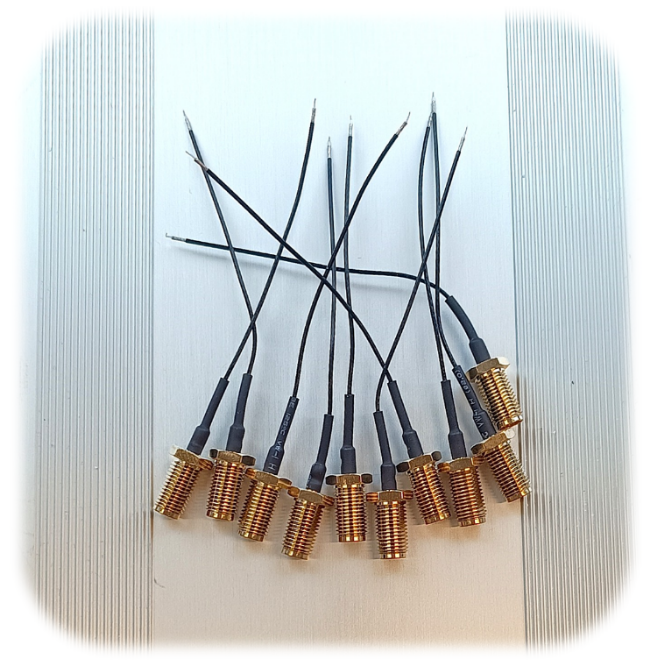 DDT6-75-SLIM: 10 pcs Dicaliant Digital Twin 6 GHz pigtail set, 75 mm / 0.81 mm