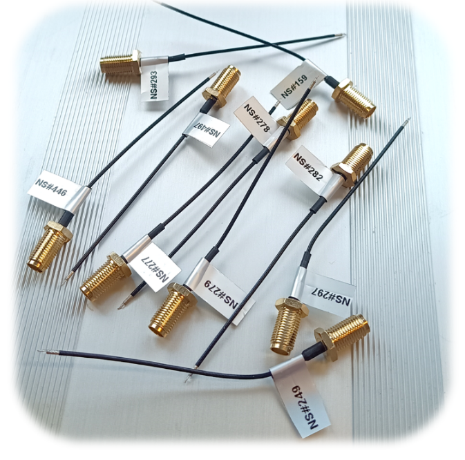 DDT6-75-R: 10 pcs Dicaliant Digital Twin 6 GHz pigtail set, 75 mm / 1.13 mm